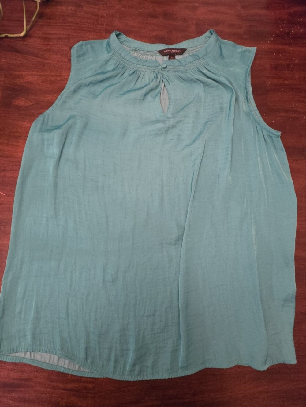 Banana Republic Teal Sleeveless Keyhole Neck Pleated Tank Top Size S